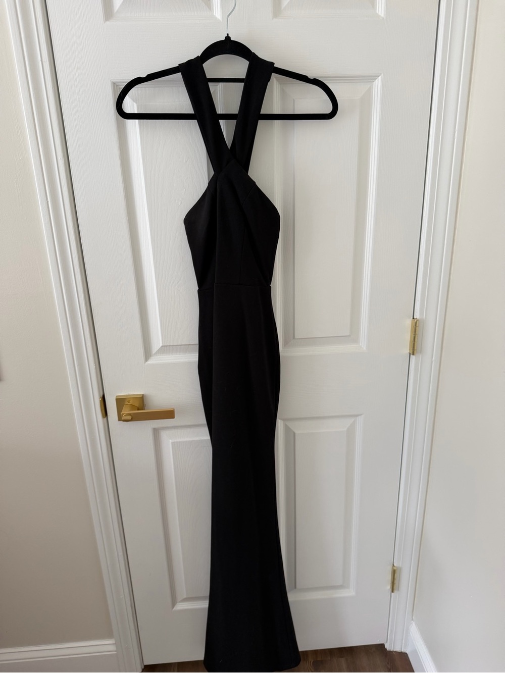 Lulu's Black Cross-Back Maxi Dress